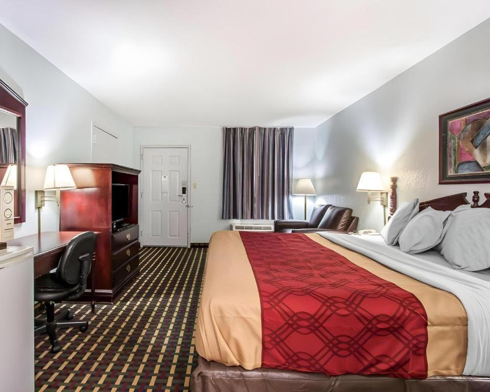 Econo Lodge Inn & Suites I-20, Exit 73 Tuscaloosa Exteriér fotografie