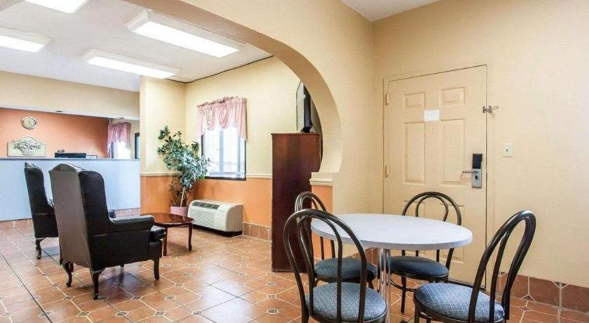 Econo Lodge Inn & Suites I-20, Exit 73 Tuscaloosa Exteriér fotografie