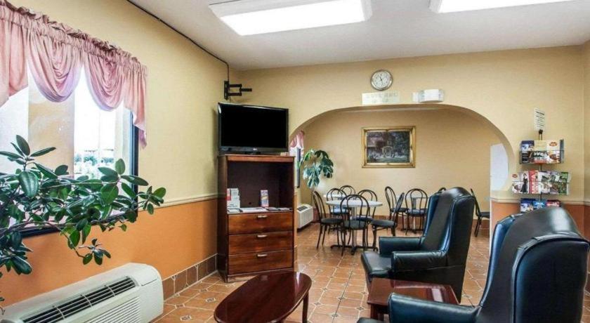 Econo Lodge Inn & Suites I-20, Exit 73 Tuscaloosa Exteriér fotografie